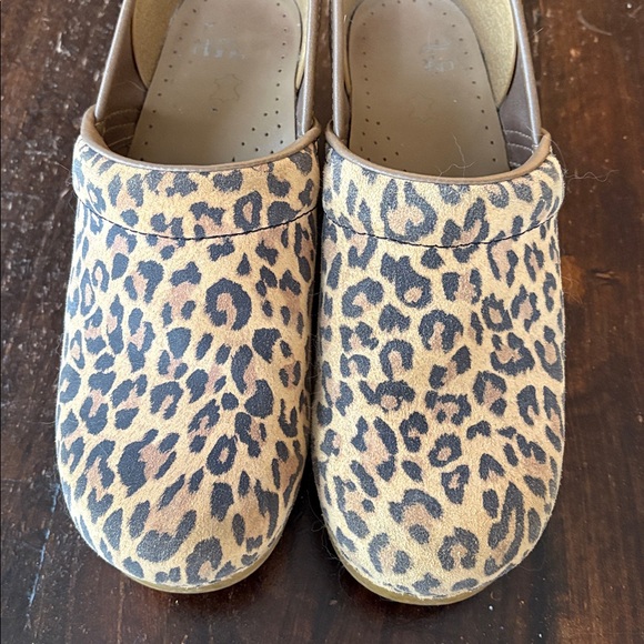 RARE Dansko Leopard professional clog, size 39 - Picture 2 of 4
